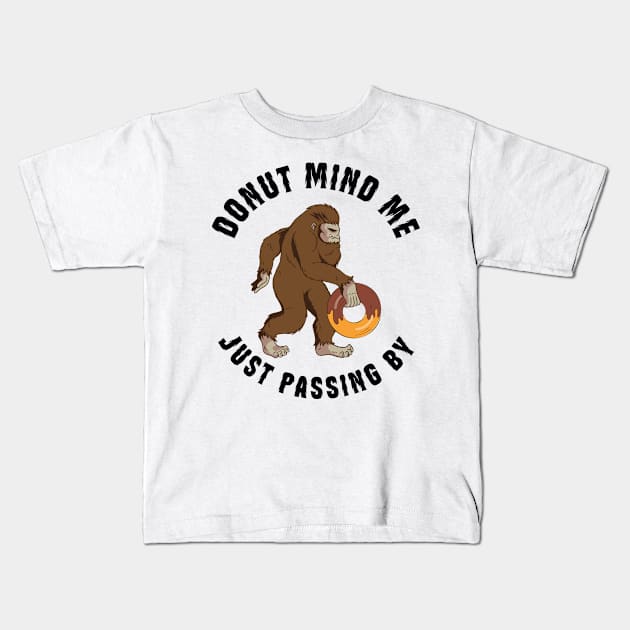 Bigfoot Sasquatch Jeti Donut Kids T-Shirt by Tom´s TeeStore